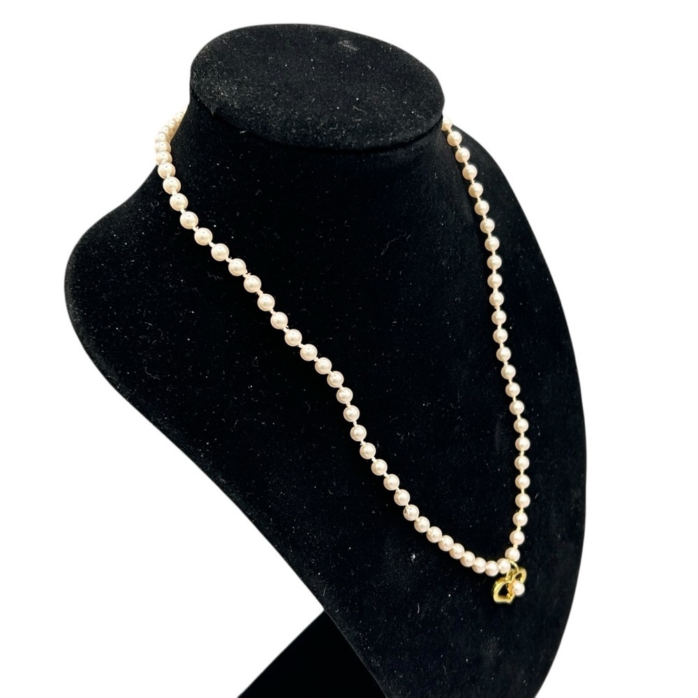 Faux Pearl Necklace Gold Heart Charm - Picture 5 of 8
